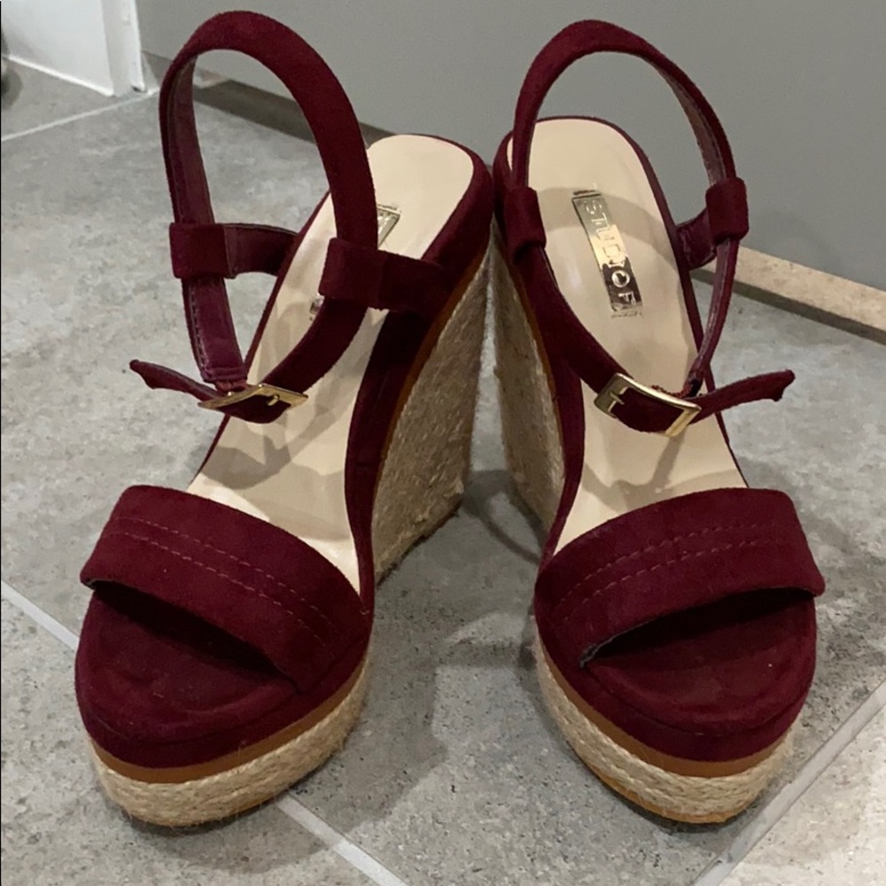 Wedges hells